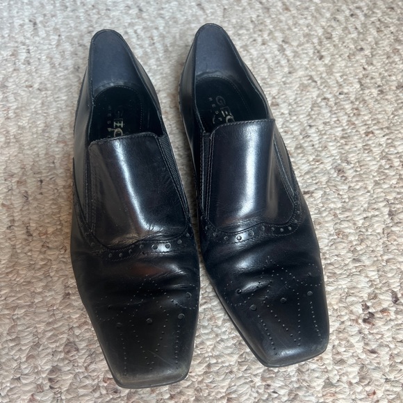 Geox ladies brogues. Sz39 - Picture 4 of 7